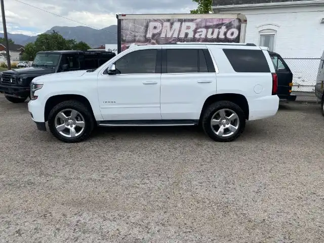 2017 Chevrolet Tahoe 4WD Premier's photo