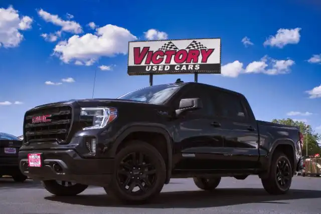 2021 GMC Sierra 4WD Crew Cab Standard Box Elevation's photo