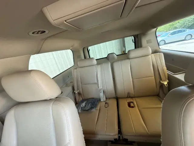 2013 GMC Yukon Denali 2WD photo 4