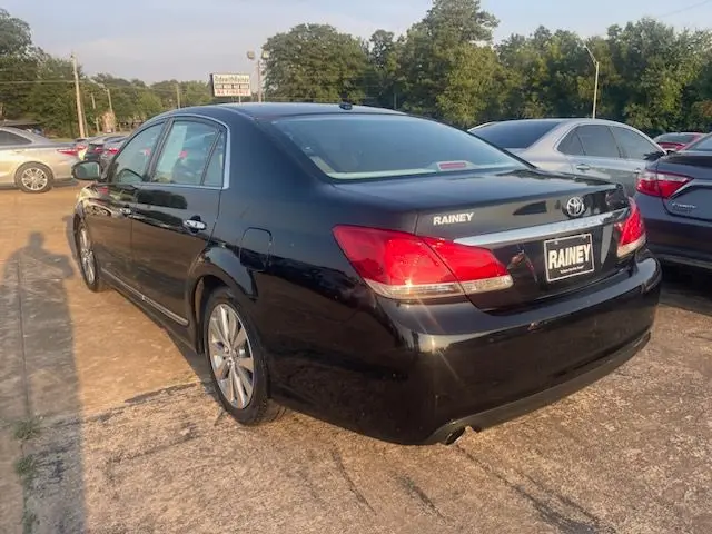 2012 Toyota Avalon Limited photo 3