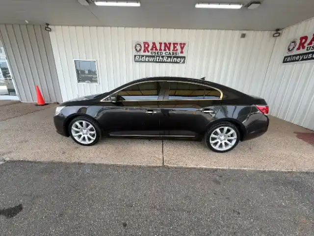 2012 Buick LaCrosse Touring's photo