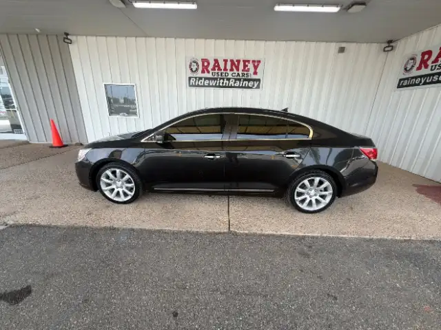 2012 Buick LaCrosse Touring's photo