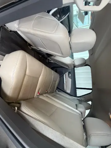 2013 Ford Edge SEL photo 3