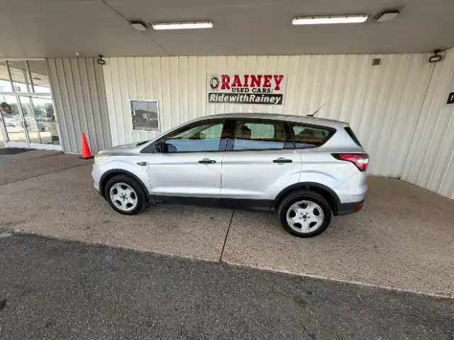 2017 Ford Escape S's photo