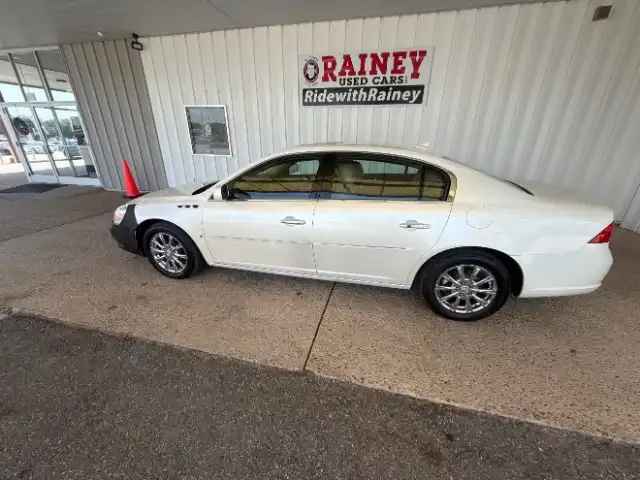 2009 Buick Lucerne CXL-4's photo