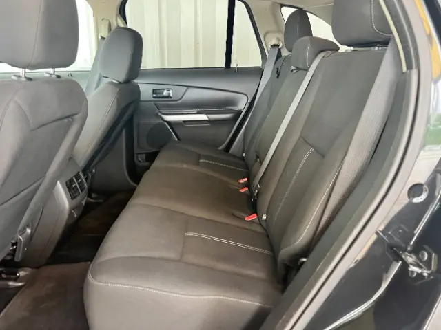2013 Ford Edge SE photo 3