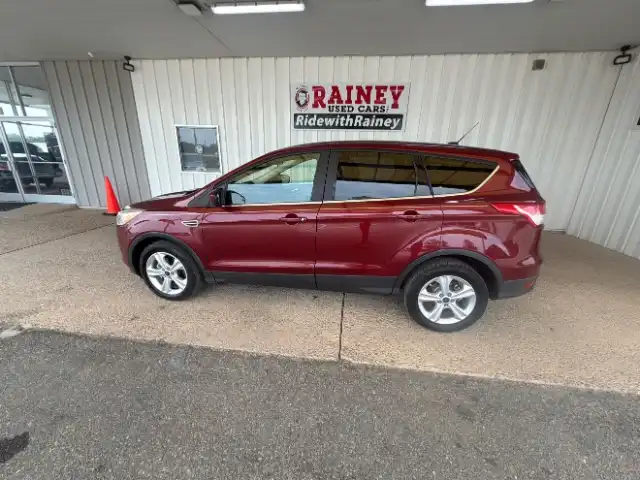 2016 Ford Escape SE's photo