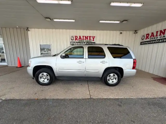 2010 Chevrolet Tahoe 2WD LT (XFE)'s photo