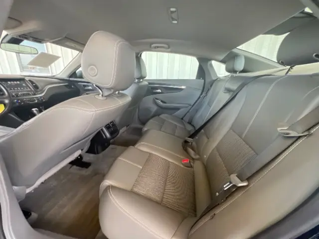 2016 Chevrolet Impala 2LT photo 3