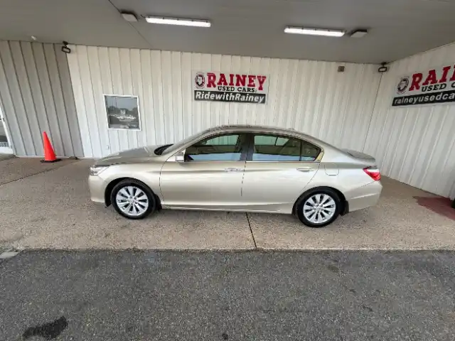 2013 Honda Accord EX-L Auto's photo