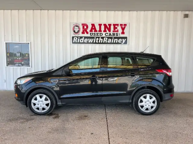 2013 Ford Escape S photo 1