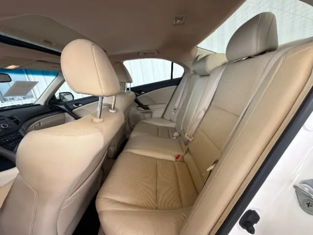 2010 Acura TSX undefined photo 3