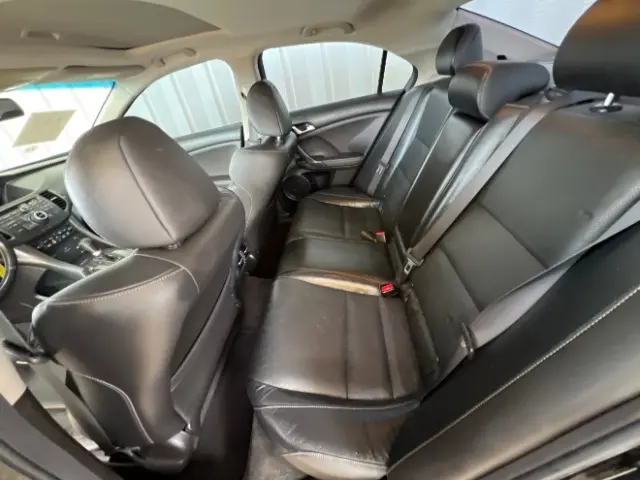 2013 Acura TSX Technology Package 5AT photo 3