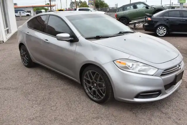2015 Dodge Dart 2.0 SE's photo