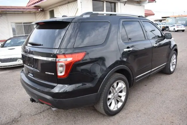 2013 Ford Explorer XLT photo 5