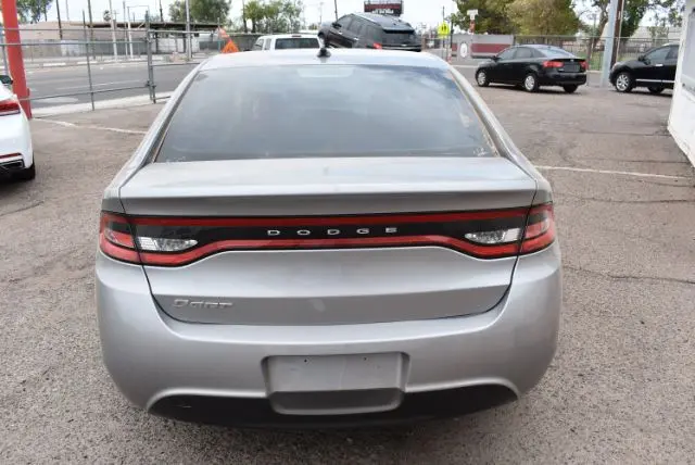 2015 Dodge Dart 2.0 SE photo 5