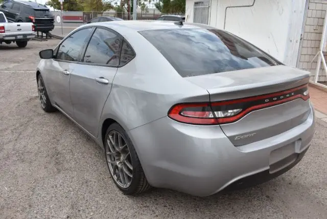 2015 Dodge Dart 2.0 SE photo 4