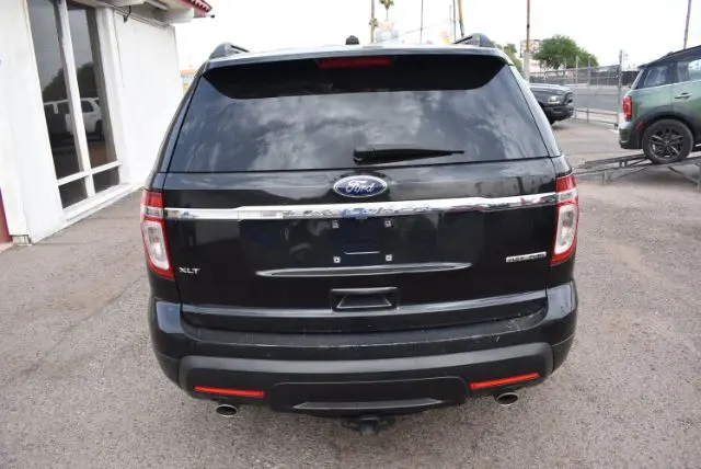 2013 Ford Explorer XLT photo 4