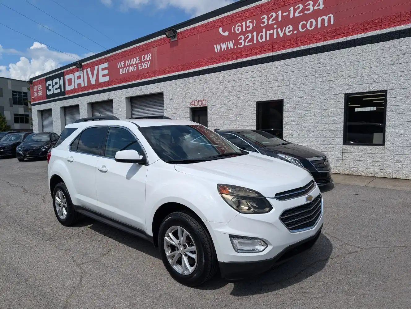 2017 Chevrolet Equinox LT's photo