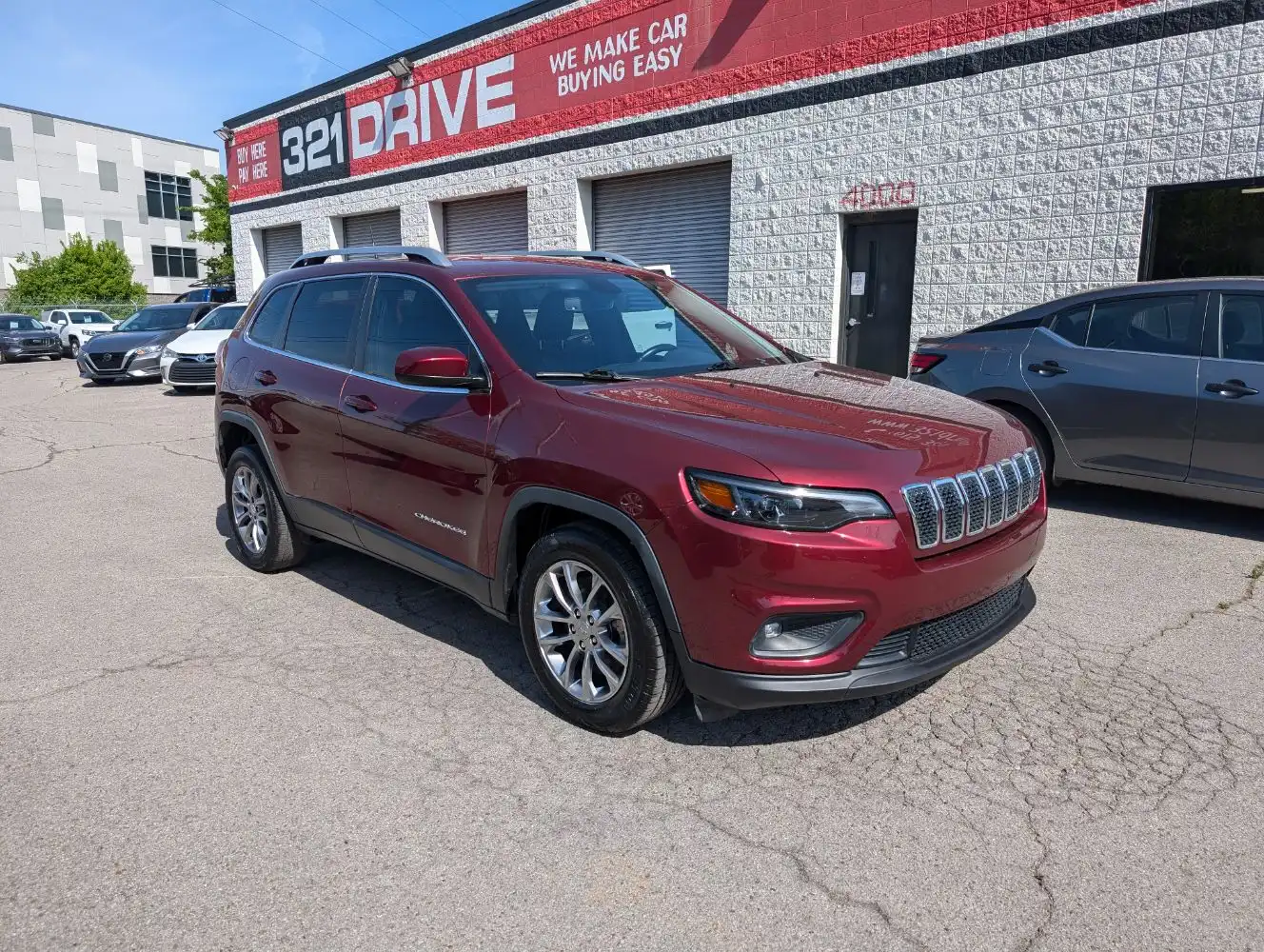 2019 Jeep Cherokee Latitude Plus's photo