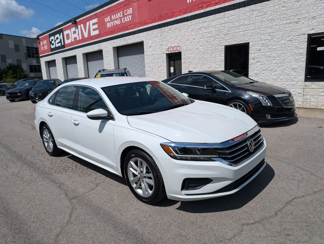 2020 Volkswagen Passat 2.0T SE Auto's photo