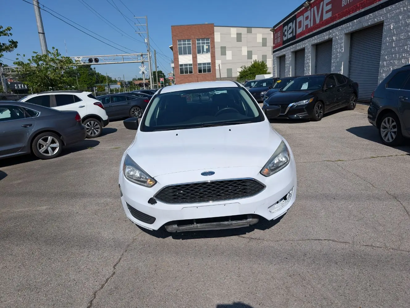 2018 Ford Focus S Sedan photo 5