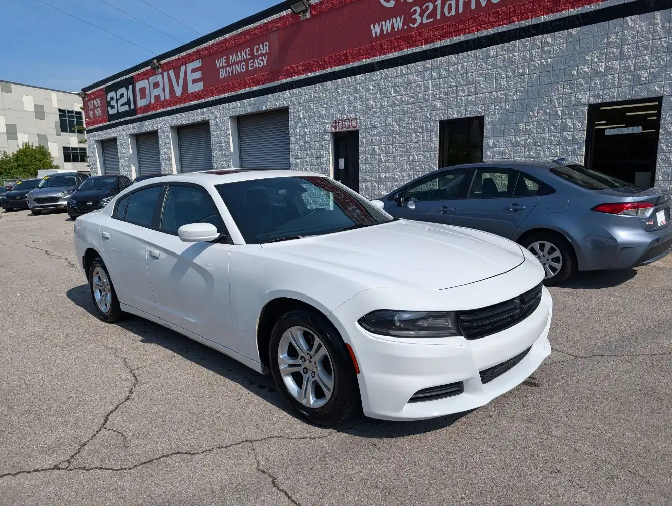 2020 Dodge Charger SXT's photo