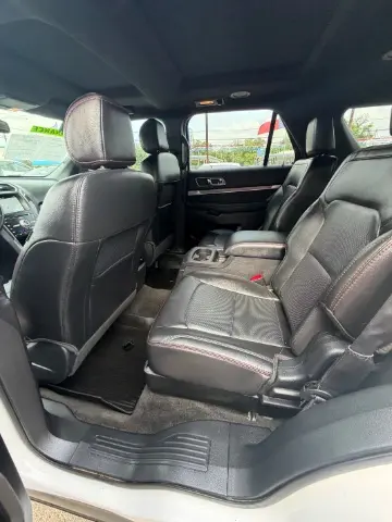 2017 Ford Explorer Sport 4WD photo 3