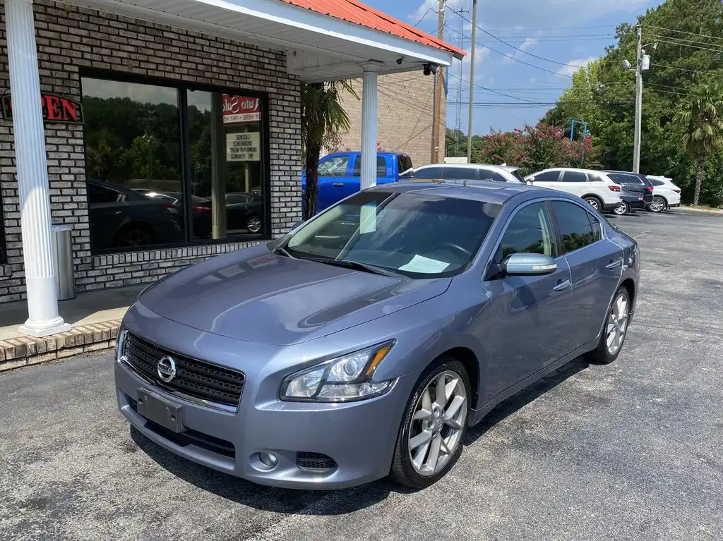 2011 Nissan Maxima 3.5 SV's photo