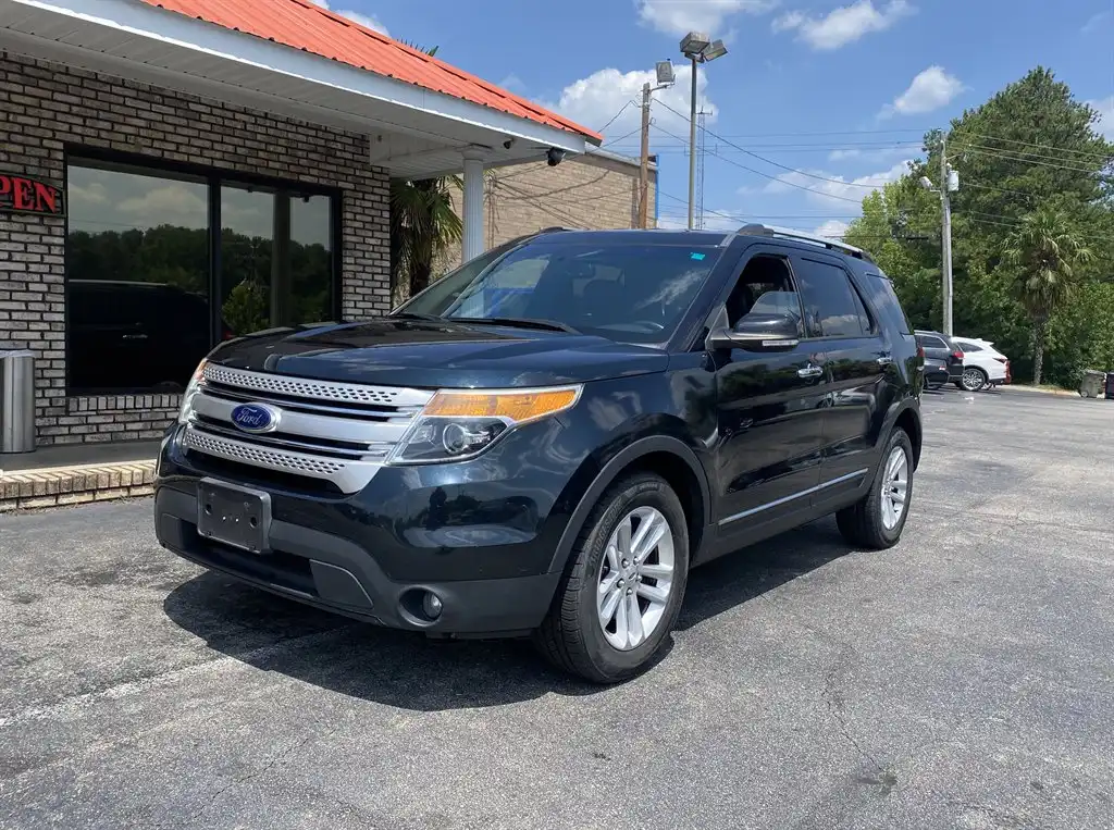 2014 Ford Explorer XLT's photo