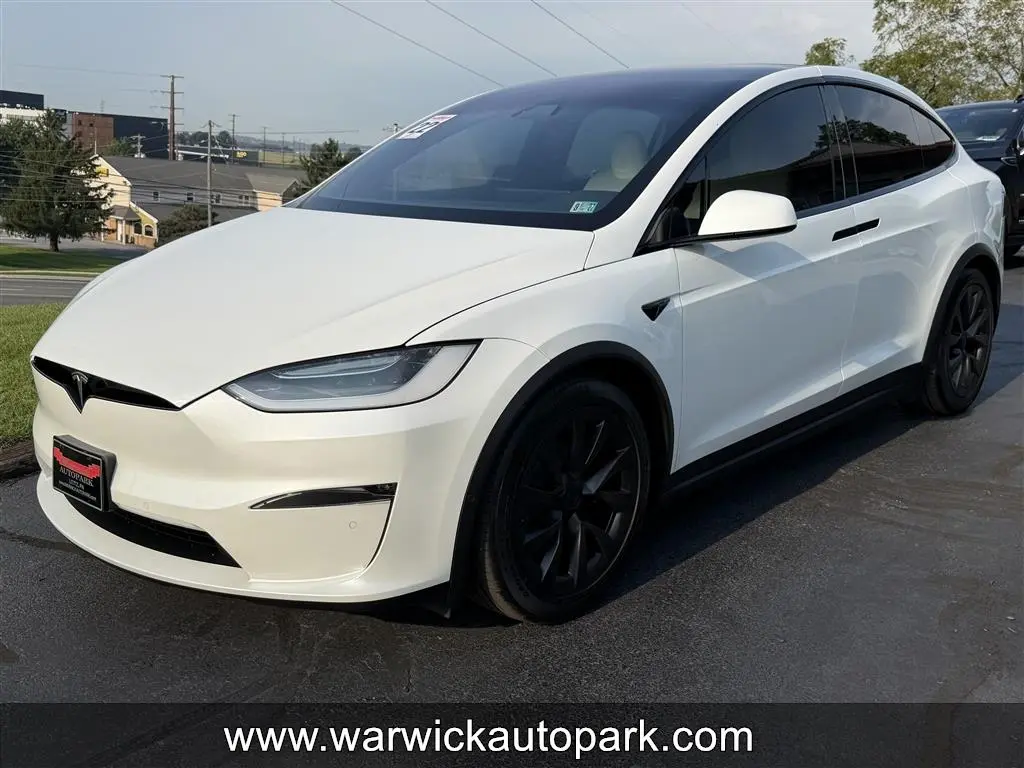 2022 Tesla Model X Long Range photo 5