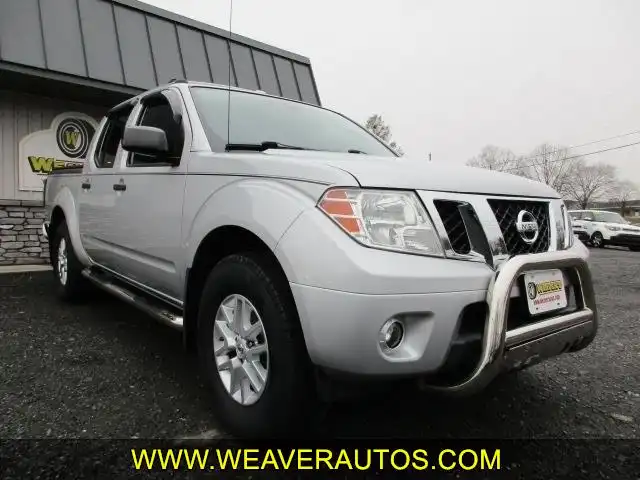 2014 Nissan Frontier 4.0 SV Crew Cab 4X4 AT SWB's photo