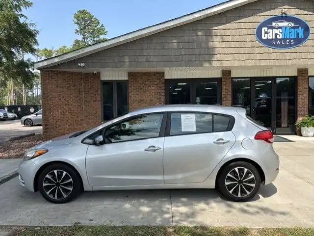 2016 Kia Forte LX AT's photo