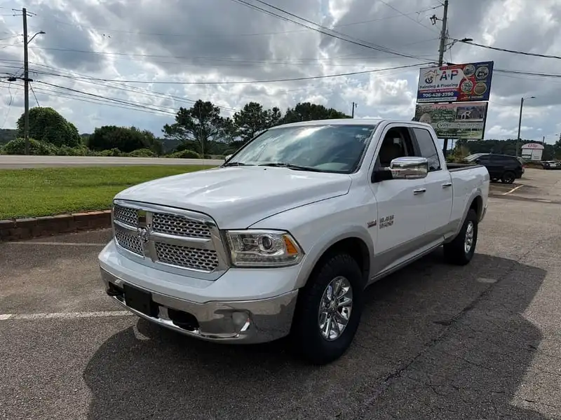 2018 RAM 1500 Laramie 4x4 Quad Cab 6'4's photo