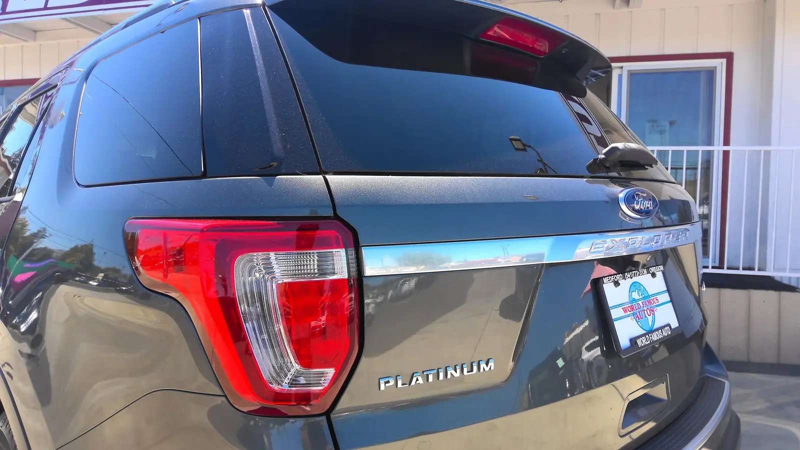 2019 Ford Explorer Platinum 4WD photo 4