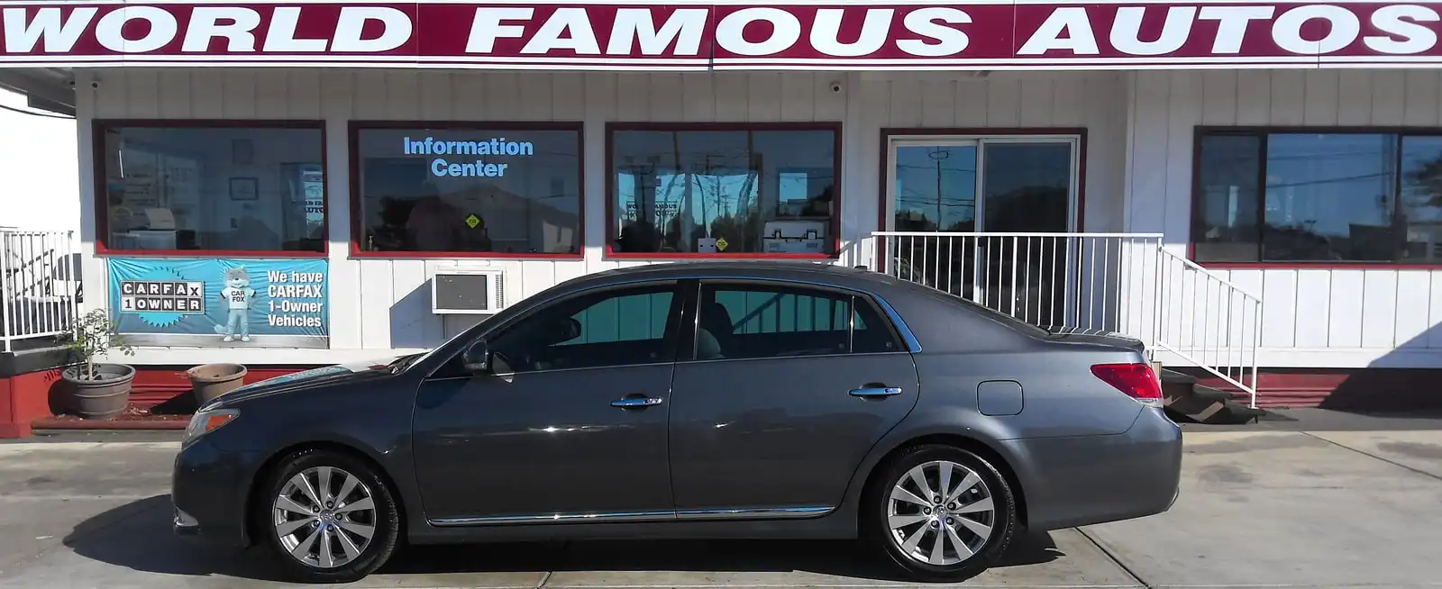 2011 Toyota Avalon Avalon's photo