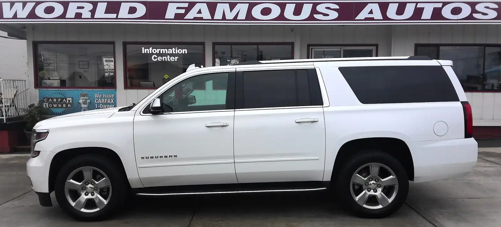 2018 Chevrolet Suburban Premier 4WD 1500's photo