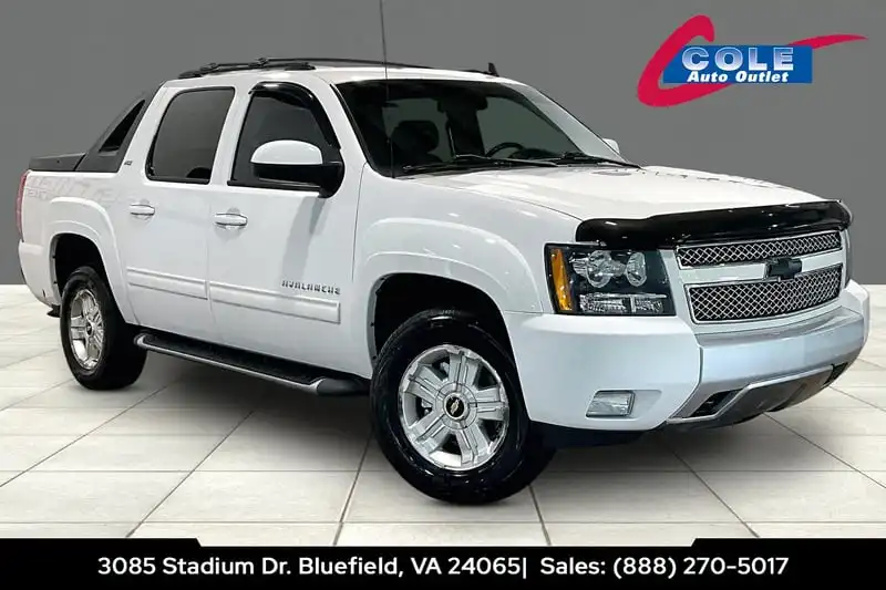 2012 Chevrolet Avalanche LT 4WD's photo