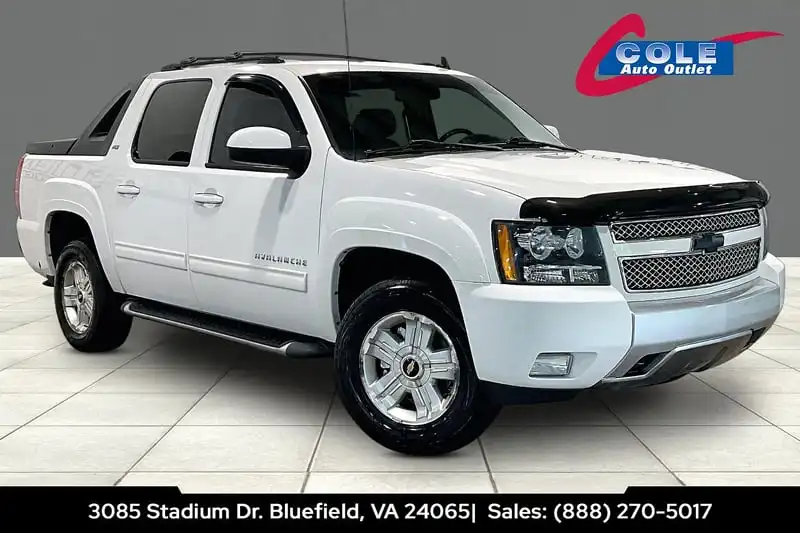 2012 Chevrolet Avalanche 4WD Avalanche LT's photo