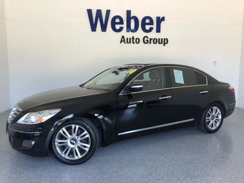 2010 Hyundai Genesis 4.6 photo 1