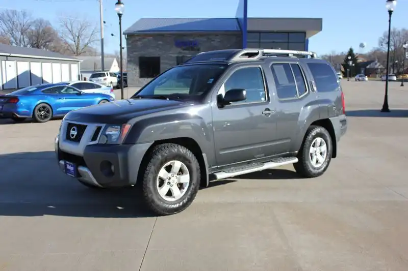 2010 Nissan Xterra S 2WD Auto's photo