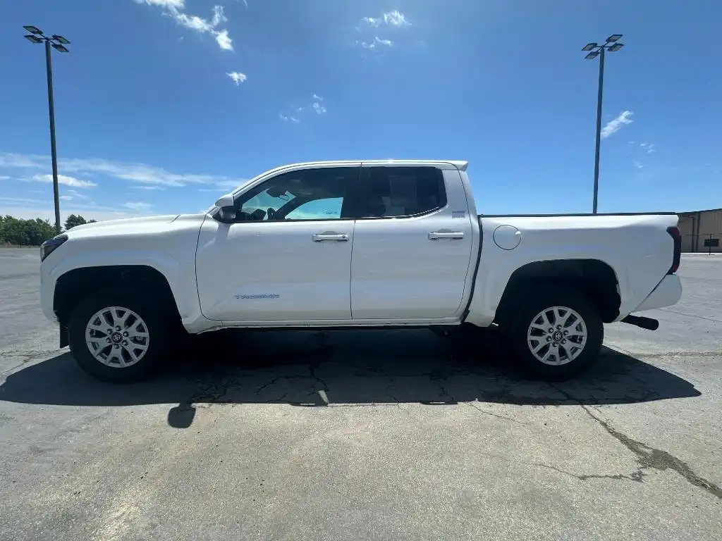 2024 Toyota Tacoma SR5 4x2 Double Cab Long Bed's photo