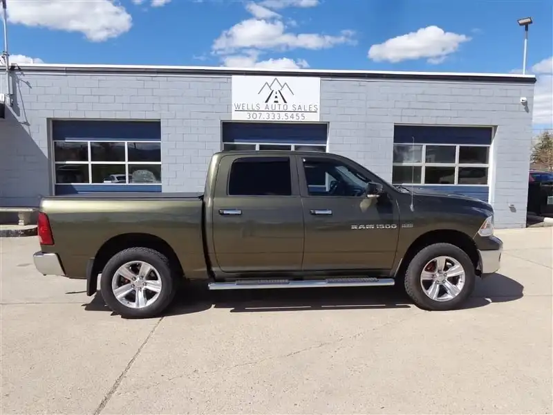 2012 RAM 1500 SLT 4x4 Crew Cab's photo