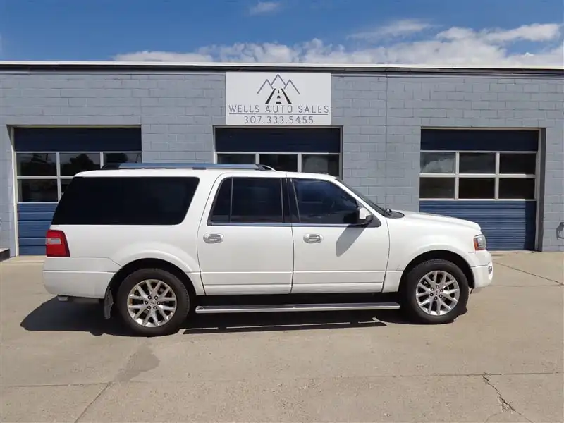 2015 Ford Expedition Limited's photo