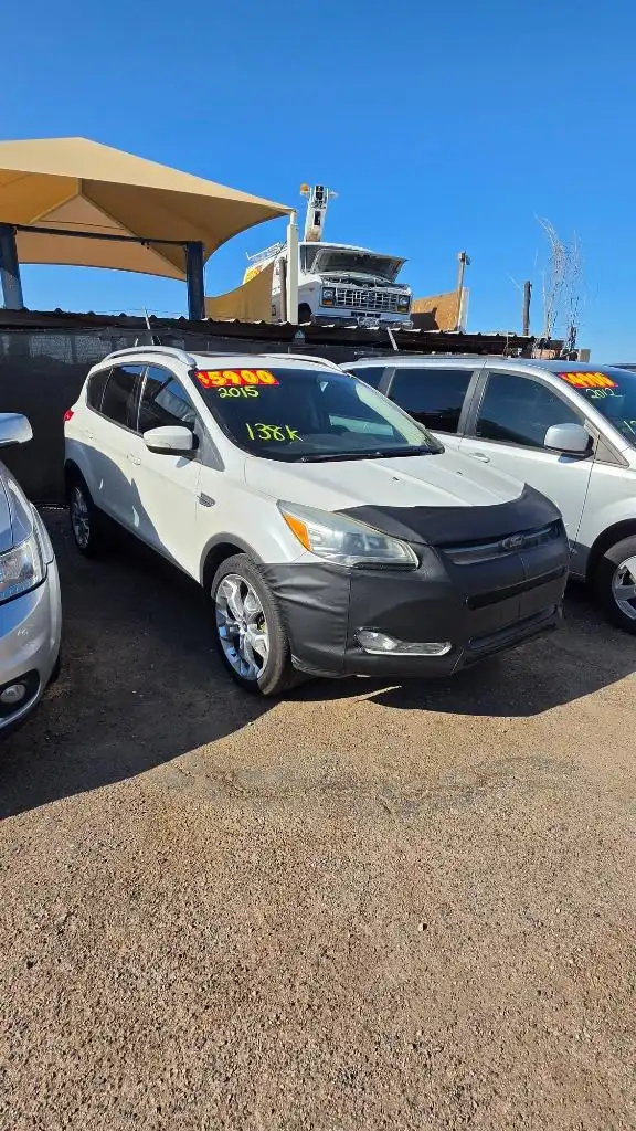 2015 Ford Escape Titanium's photo