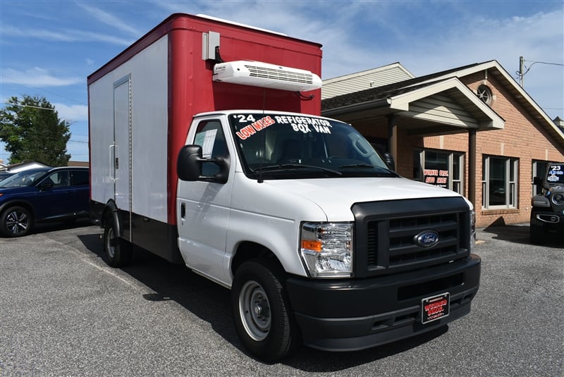 2024 Ford E-Series SRW E-350 Super Duty 158 in WB's photo