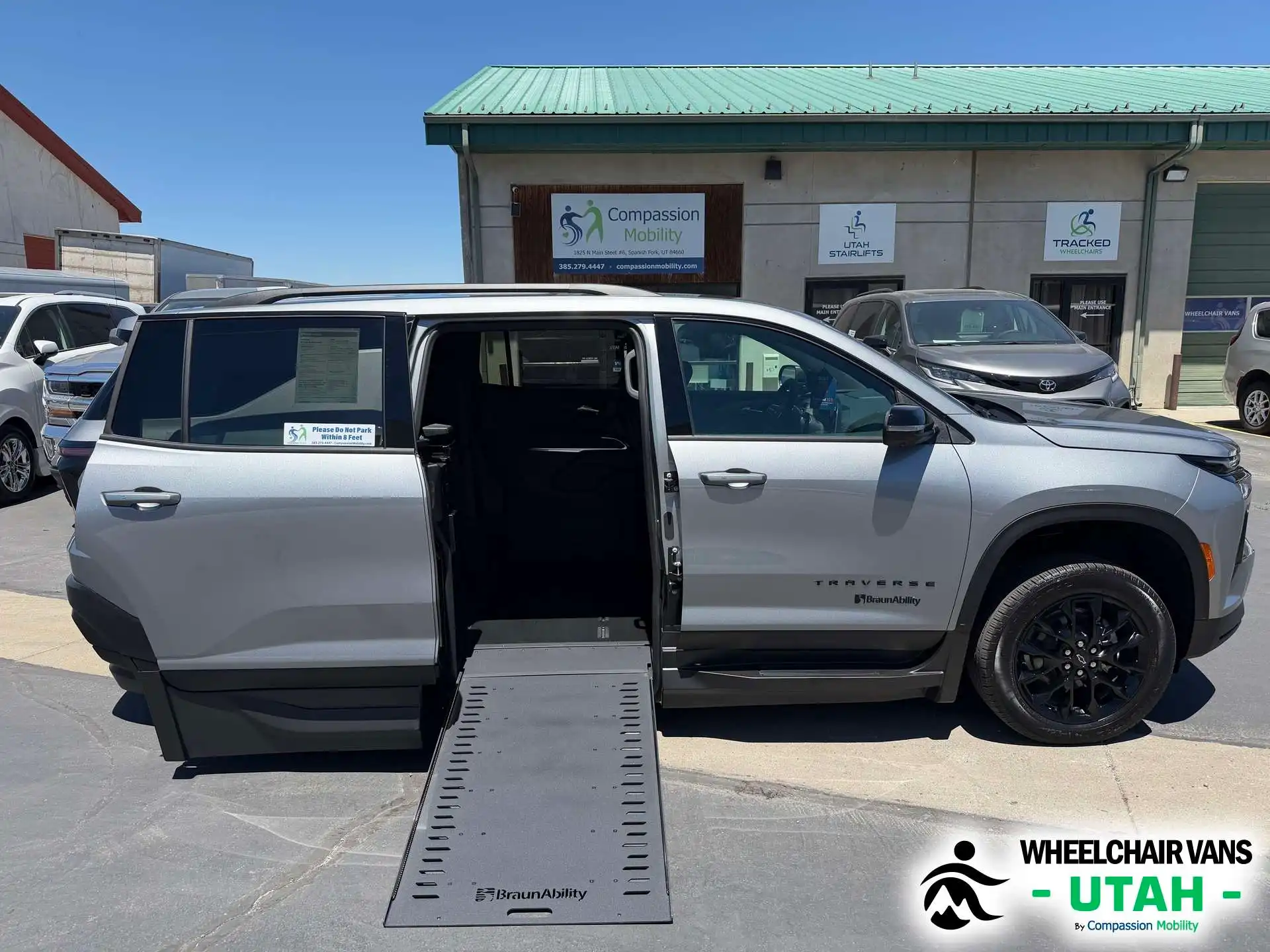 2026 Chevrolet Traverse FWD LT's photo