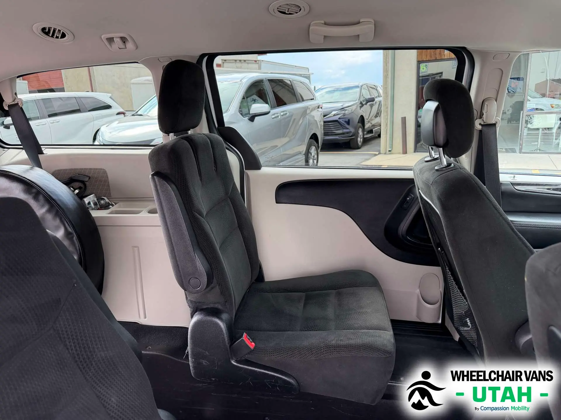 2016 Dodge Grand Caravan SXT photo 5
