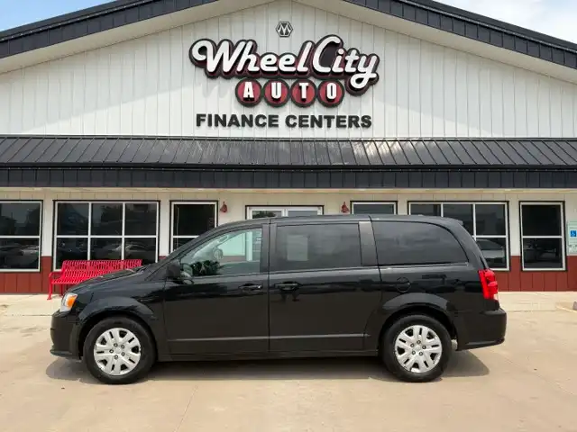 2018 Dodge Grand Caravan SE's photo
