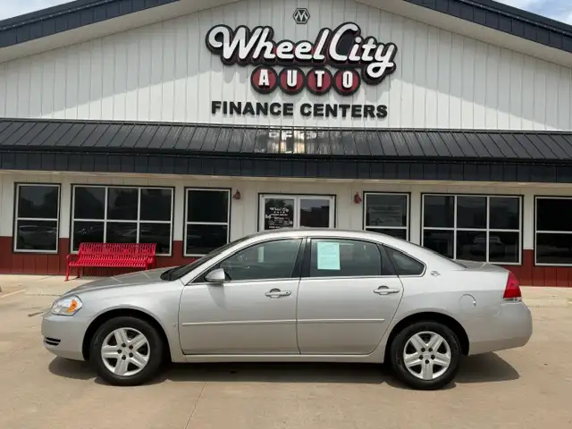 2008 Chevrolet Impala LS's photo